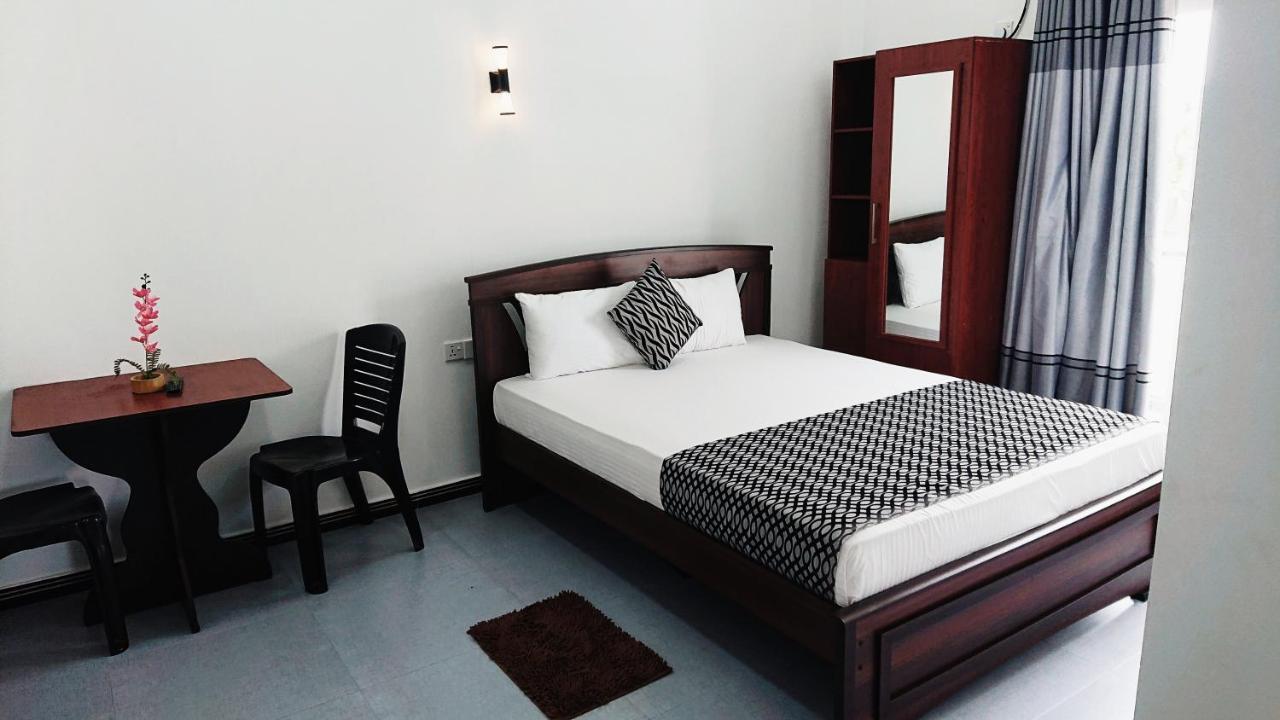 Blue Diamond Resort Trincomalee Exterior foto
