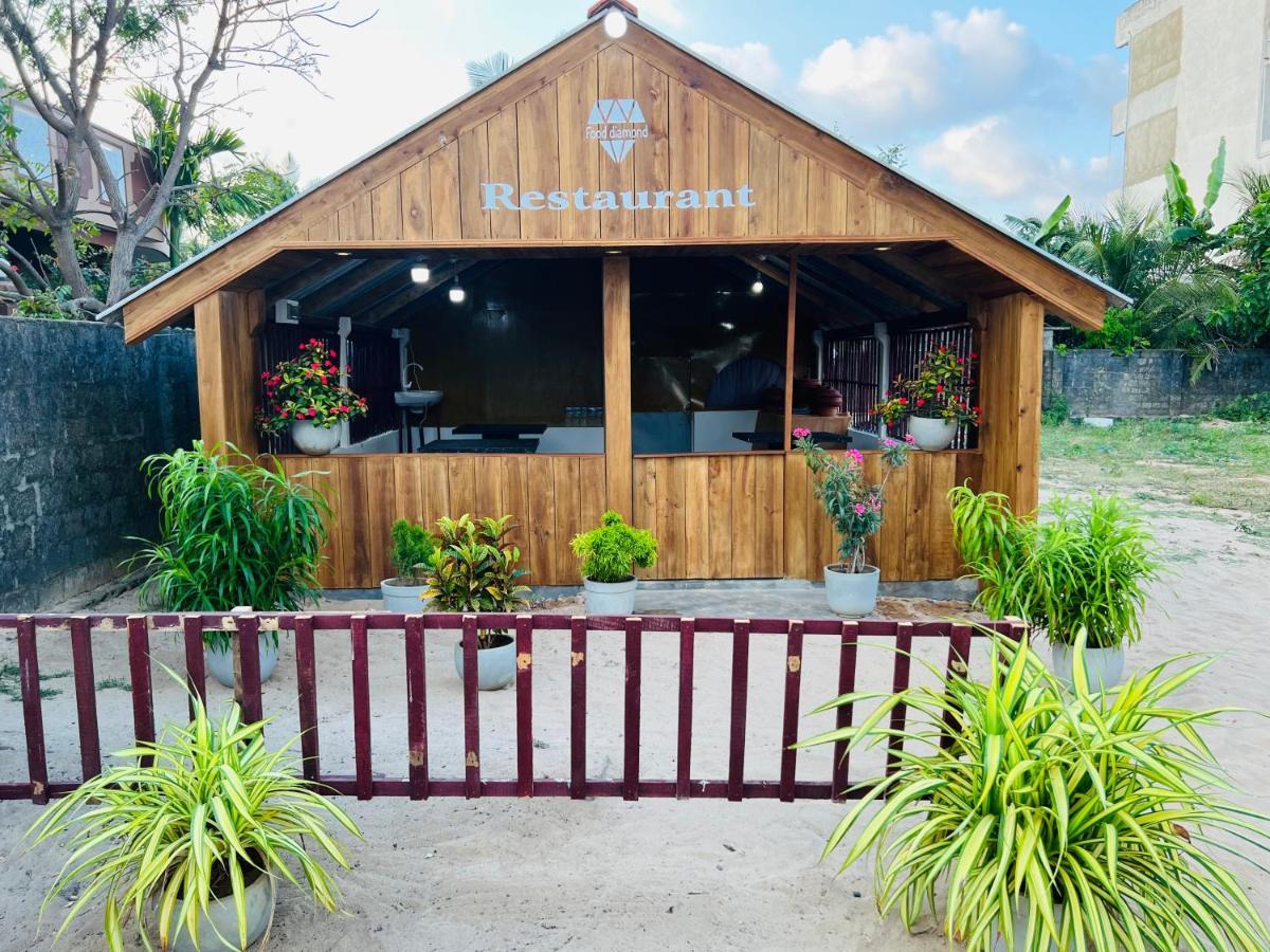 Blue Diamond Resort Trincomalee Exterior foto