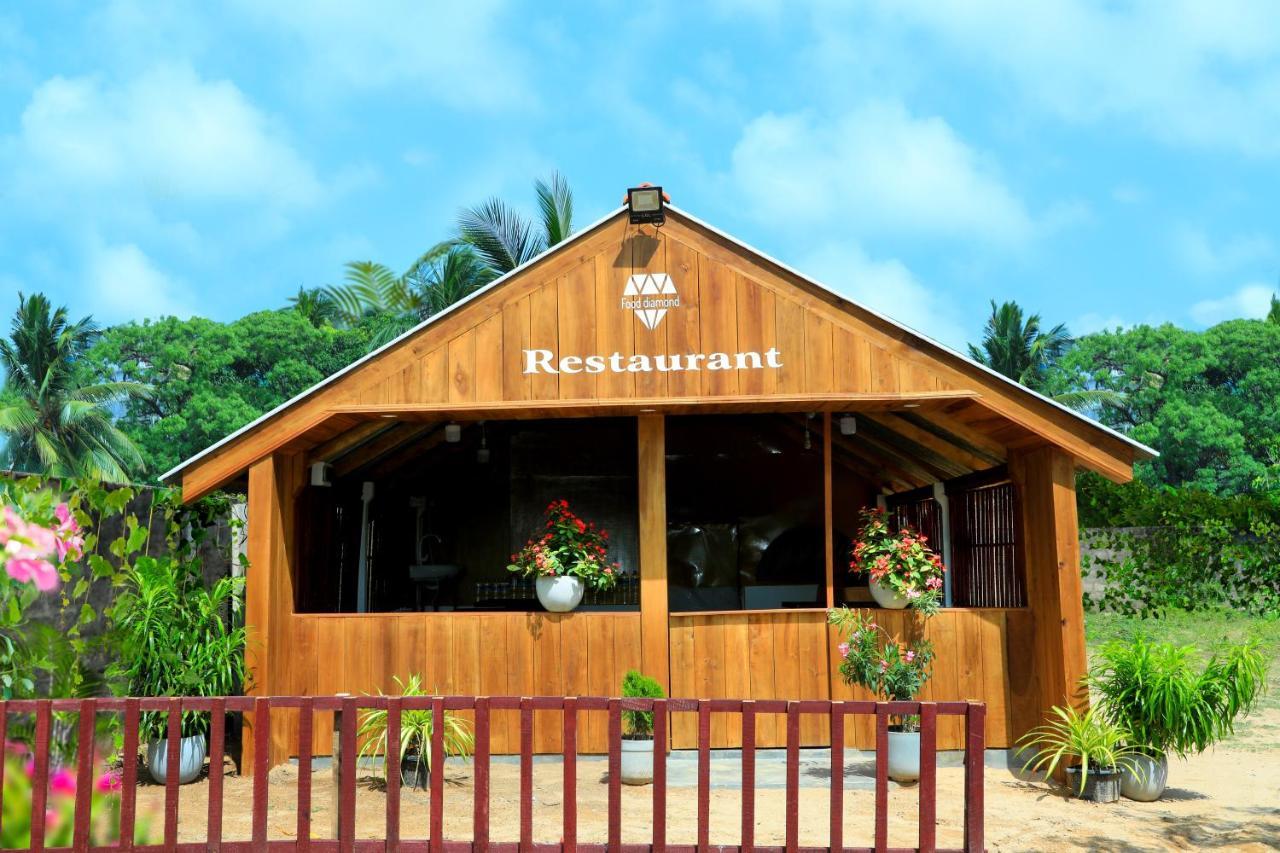 Blue Diamond Resort Trincomalee Exterior foto