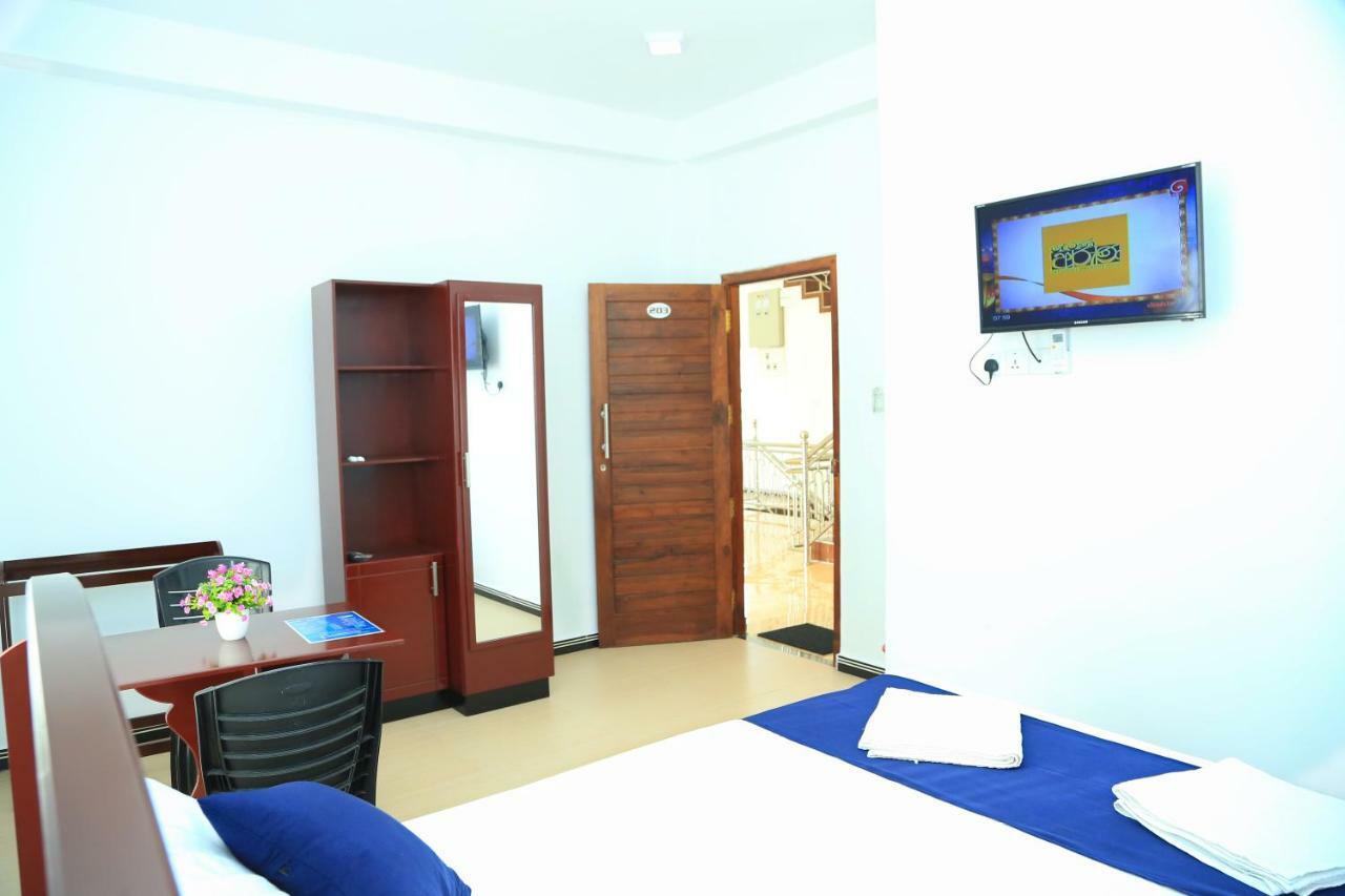 Blue Diamond Resort Trincomalee Exterior foto